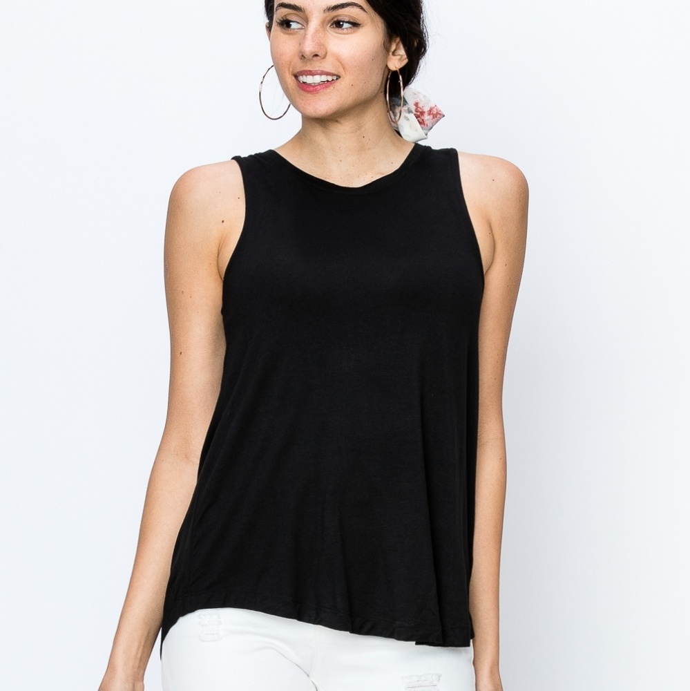 🌟Gabrielle Sleeveles swing top